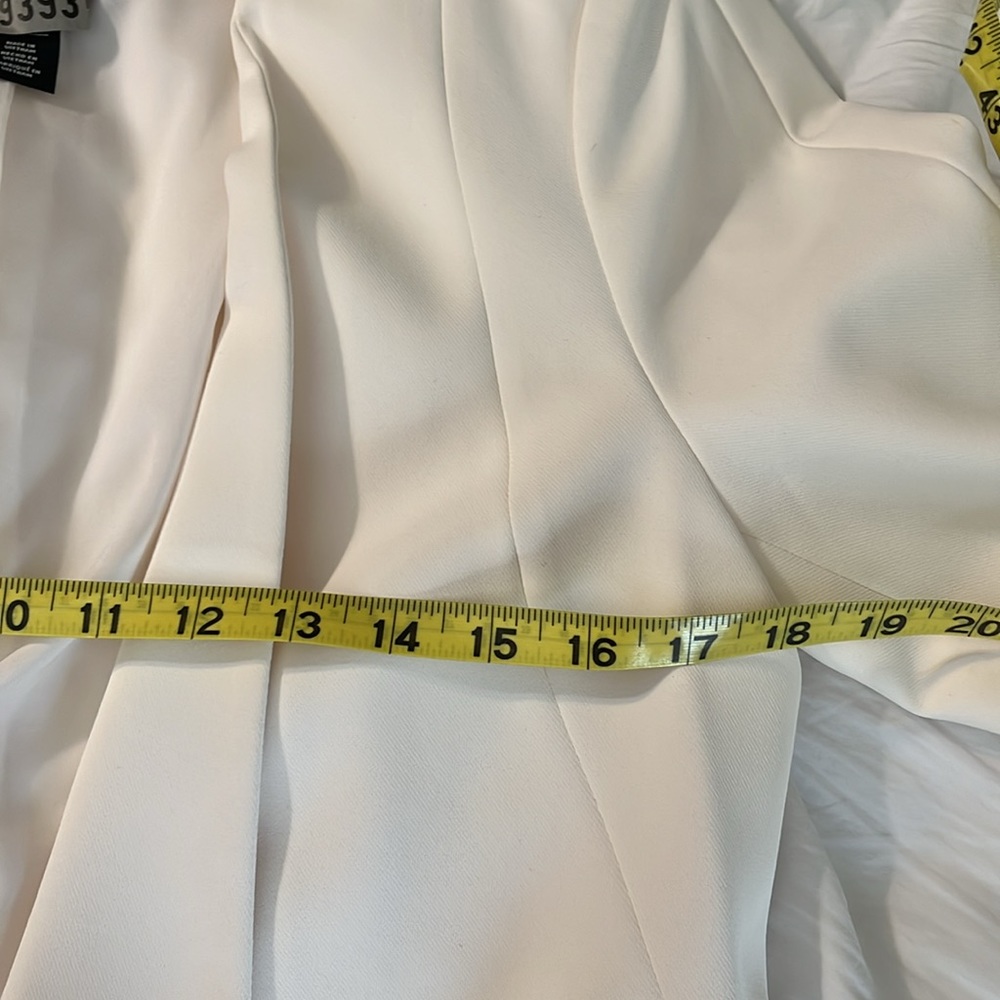 White House Black Market Ivory Blazer with Zippered Pockets - Picture 6 of 10